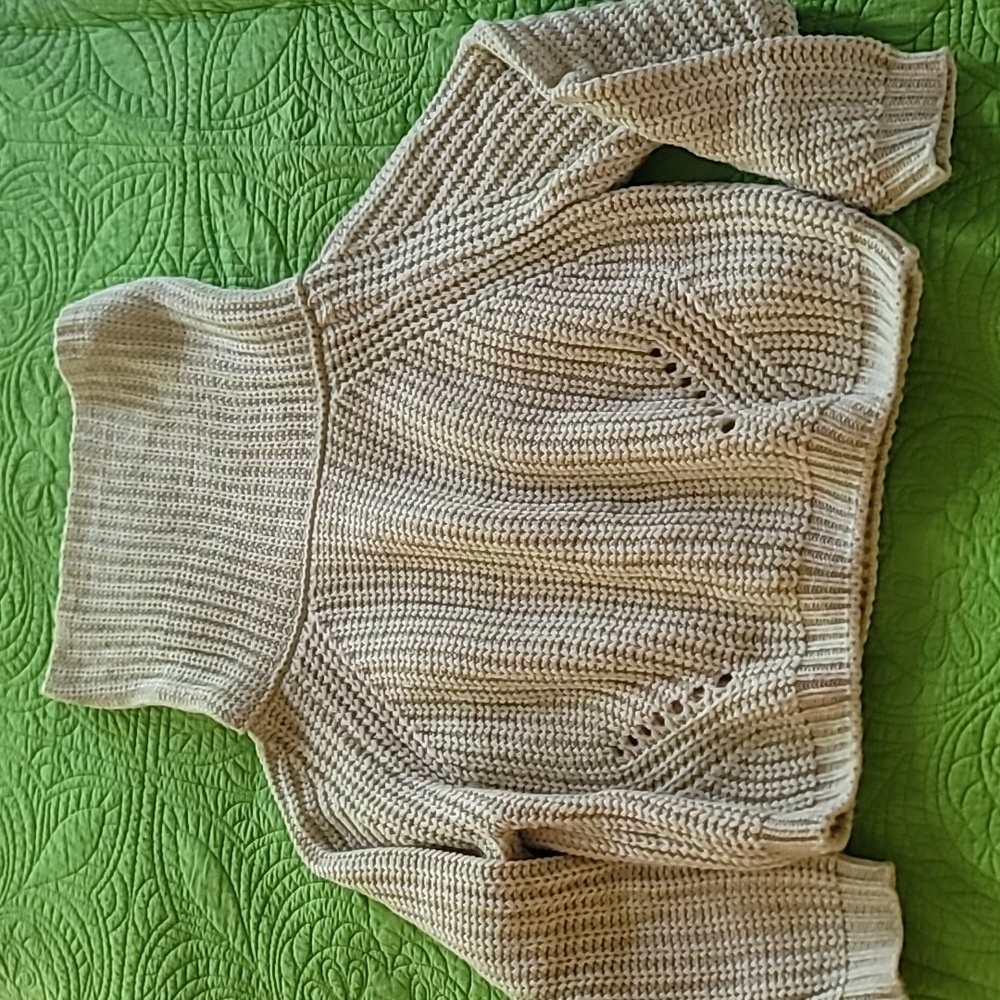 Moon & Madison Cream Knit Turtlneck Sweater XS